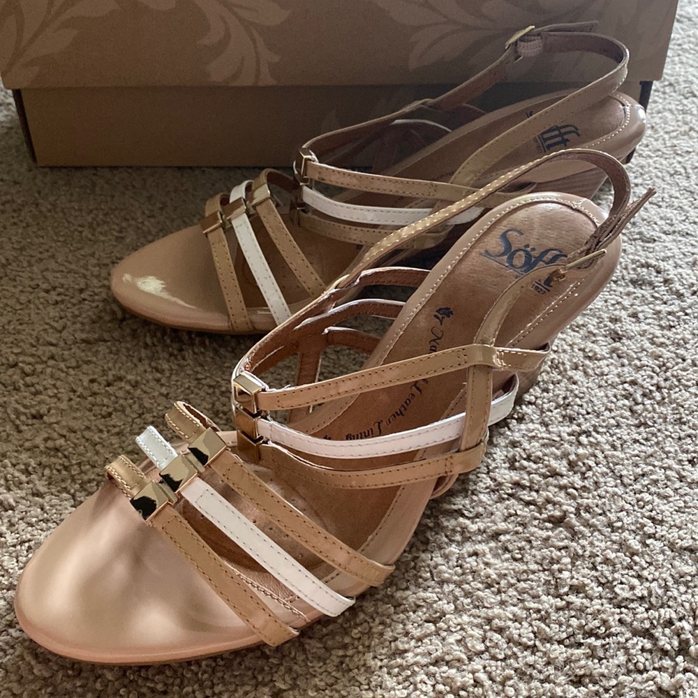 Women’s sandals